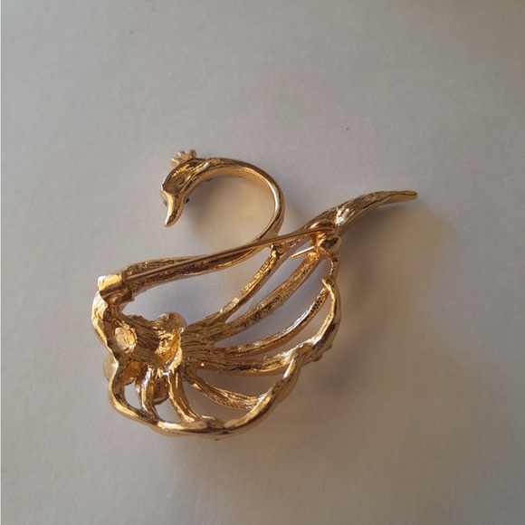 Swan Brooch with Rhinestone - Picture 4 of 6